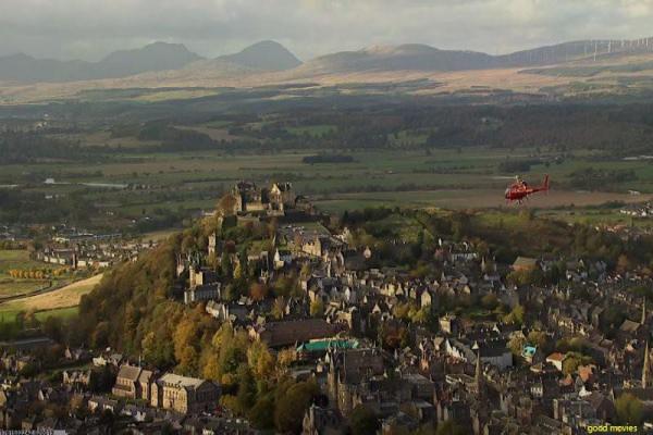 《蜘蛛网的女孩》蜘蛛网的女孩的悬疑追踪,剖析剧情片的阴谋与真相