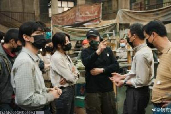 《蜜月酒店杀人事件》影视解析,蜜月酒店连环杀人的悬疑侦破与线索拼凑的细致讲解